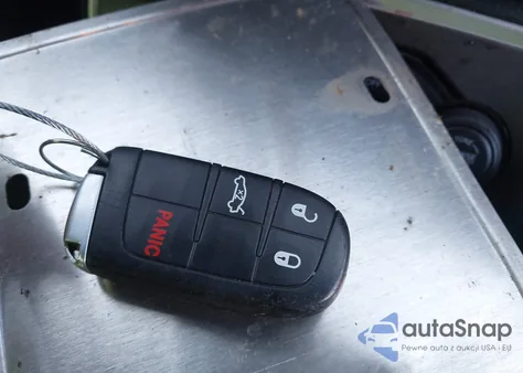 2022 Dodge Challenger Sxt z USA, uszkodzony, nr VIN 2C3CDZAG1NH132113